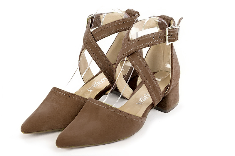 Chocolate brown women's open side shoes, with crossed straps. Tapered toe. Low flare heels - Florence KOOIJMAN